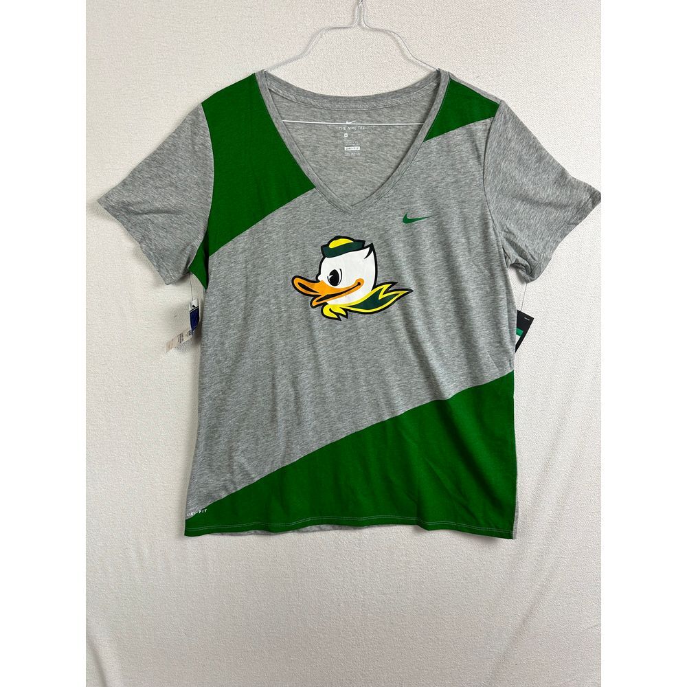 University Of Oregon T-Shirt Women's Extra Large Short Sleeve NWT‎